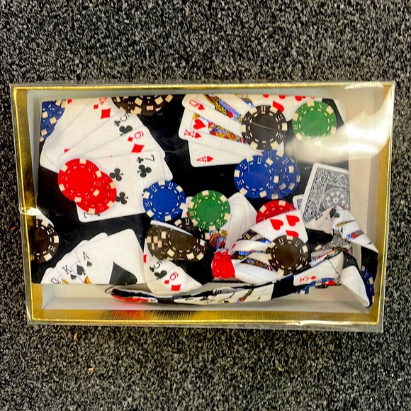 Vegas 5 Card Stud Poker Cummerbund and Bow Tie Set NIB